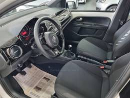 VOLKSWAGEN - UP - 2017/2017 - Branca - R$ 46.900,00