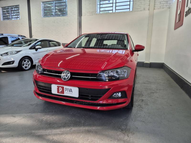 VOLKSWAGEN - POLO - 2018/2019 - Vermelha - R$ 72.900,00