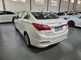 HYUNDAI - HB20S - 2017/2017 - Branca - R$ 64.500,00