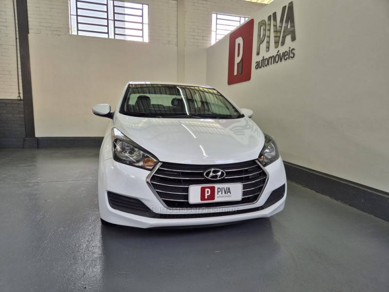 HYUNDAI - HB20S - 2017/2017 - Branca - R$ 64.500,00