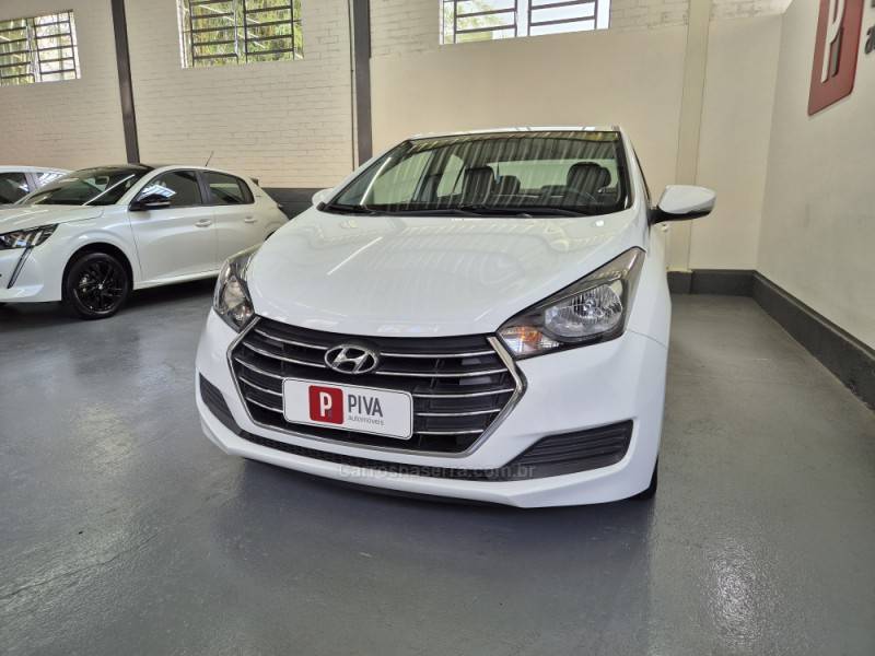 HYUNDAI - HB20S - 2017/2017 - Branca - R$ 64.500,00