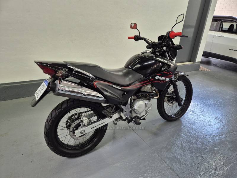 HONDA - NX4 FALCON - 2007/2007 - Preta - R$ 18.000,00
