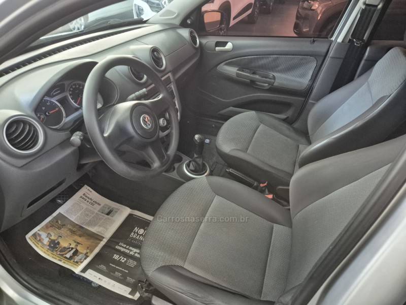 VOLKSWAGEN - GOL - 2011/2012 - Prata - R$ 31.500,00