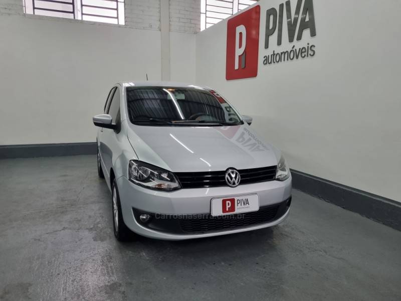 VOLKSWAGEN - FOX - 2014/2014 - Prata - R$ 44.900,00