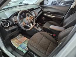 NISSAN - KICKS - 2021/2022 - Prata - R$ 99.800,00