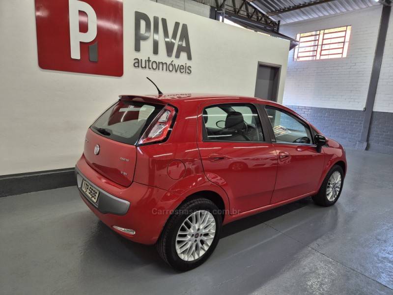 FIAT - PUNTO - 2013/2013 - Vermelha - R$ 41.900,00