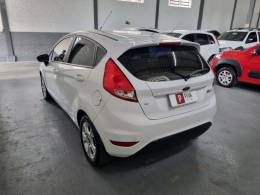 FORD - FIESTA - 2014/2014 - Branca - R$ 43.900,00