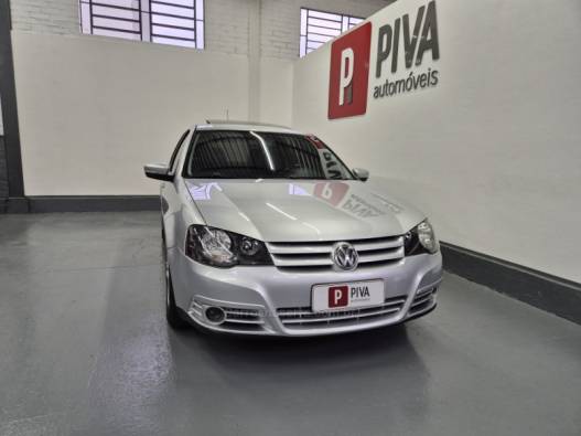 VOLKSWAGEN - GOLF - 2010/2011 - Prata - R$ 51.900,00