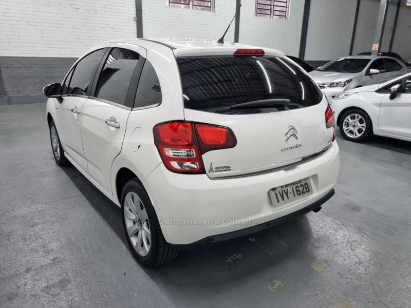 CITROËN - C3 - 2014/2015 - Branca - R$ 44.900,00