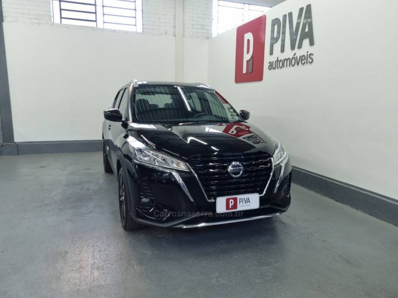 NISSAN - KICKS - 2021/2022 - Preta - R$ 102.900,00