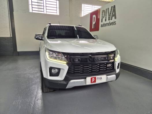 CHEVROLET - S10 - 2022/2023 - Branca - R$ 215.000,00