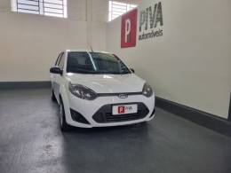 FORD - FIESTA - 2013/2014 - Branca - R$ 29.900,00