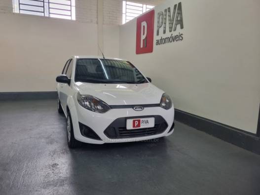 FORD - FIESTA - 2013/2014 - Branca - R$ 29.900,00