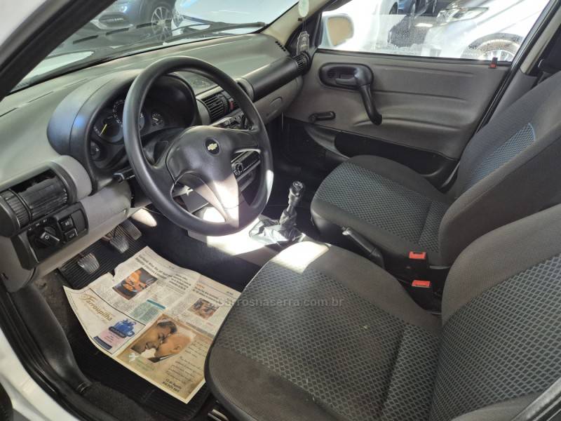 CHEVROLET - CLASSIC - 2012/2012 - Branca - R$ 25.000,00