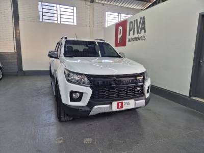 CHEVROLET - S10 - 2022/2023 - Branca - R$ 219.900,00