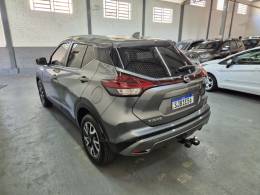 NISSAN - KICKS - 2023/2024 - Cinza - R$ 106.900,00
