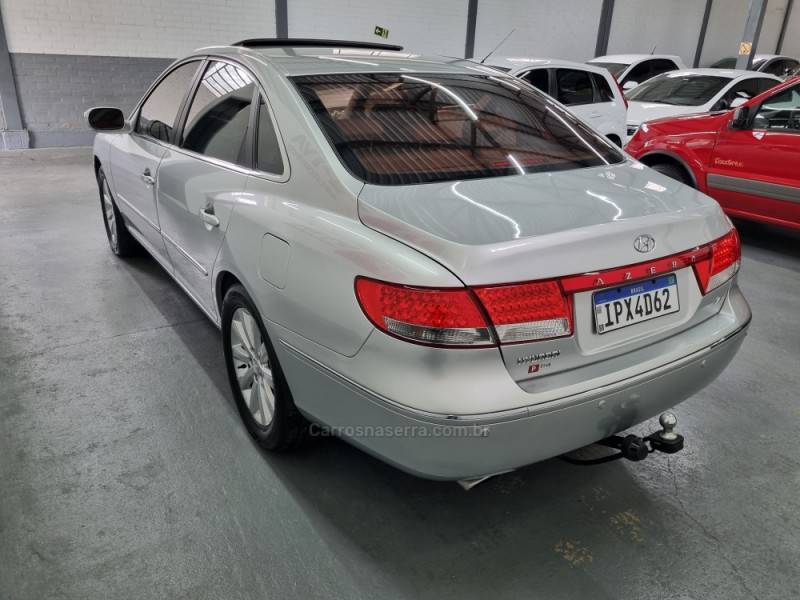 HYUNDAI - AZERA - 2008/2009 - Prata - R$ 55.000,00