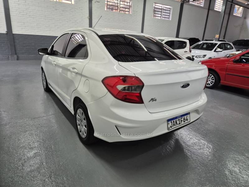 FORD - KA - 2021/2021 - Branca - R$ 53.900,00