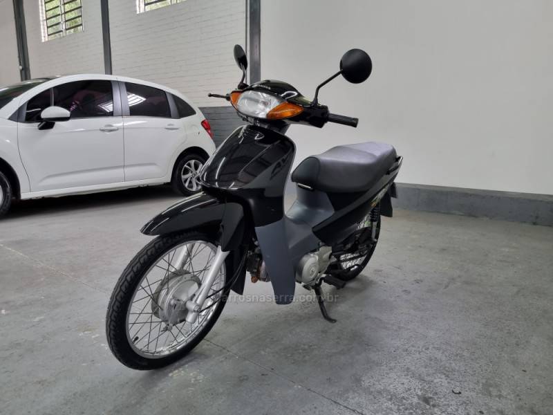 HONDA - BIZ 100 - 2003/2004 - Preta - R$ 6.800,00