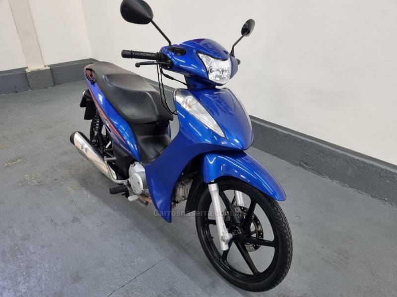 HONDA - BIZ 125 - 2017/2017 - Azul - R$ 13.500,00