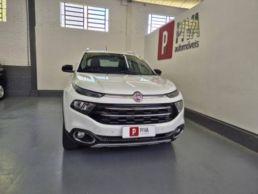 FIAT - TORO - 2018/2019 - Branca - R$ 102.900,00