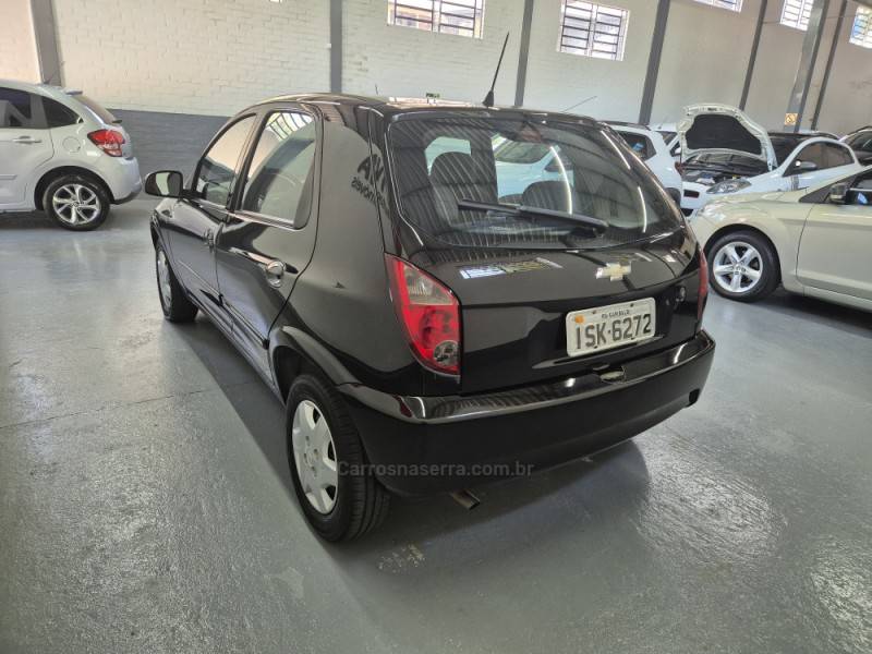 CHEVROLET - CELTA - 2012/2012 - Preta - R$ 31.000,00