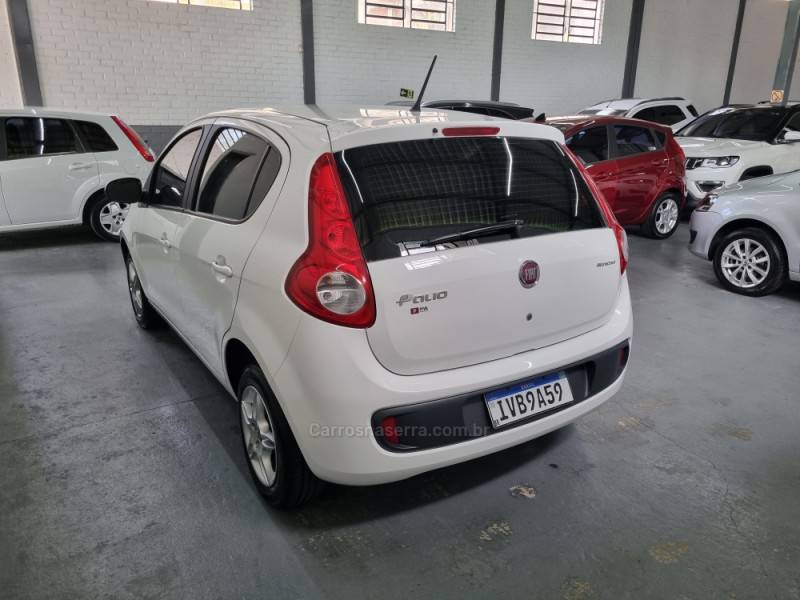 FIAT - PALIO - 2013/2014 - Branca - R$ 37.500,00