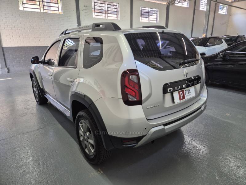 RENAULT - DUSTER - 2019/2020 - Prata - R$ 75.500,00