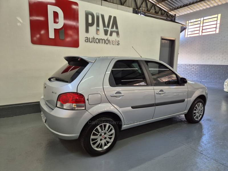 FIAT - PALIO - 2009/2009 - Prata - R$ 29.500,00