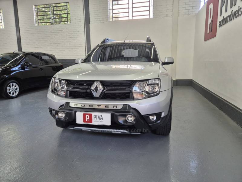 RENAULT - DUSTER - 2019/2020 - Prata - R$ 75.500,00