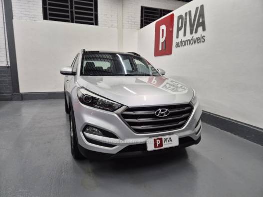 HYUNDAI - TUCSON - 2017/2018 - Prata - R$ 103.900,00