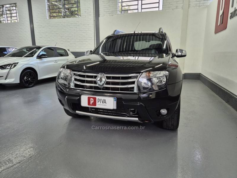 RENAULT - DUSTER - 2013/2013 - Preta - R$ 49.900,00