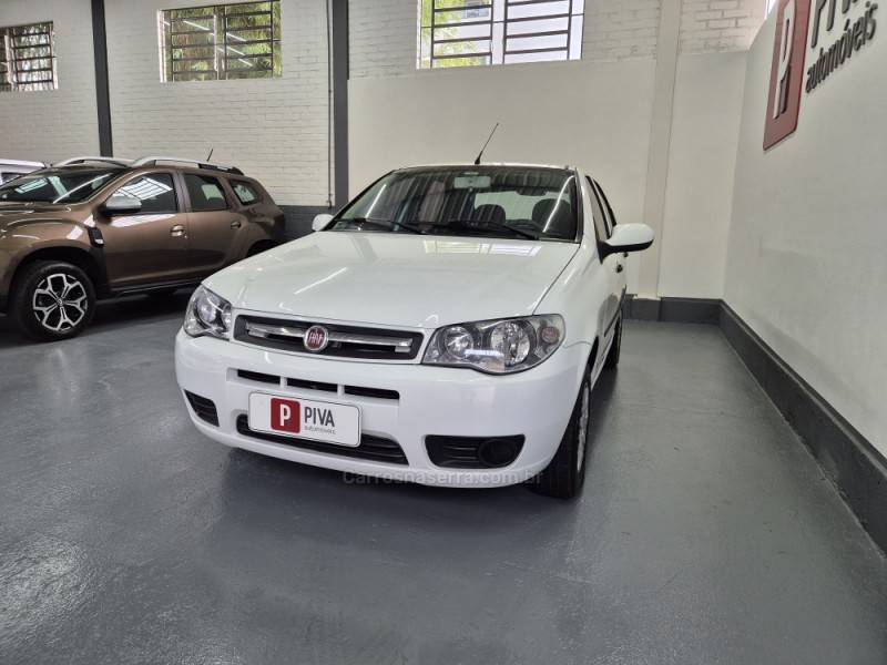 FIAT - PALIO - 2011/2012 - Branca - R$ 29.900,00