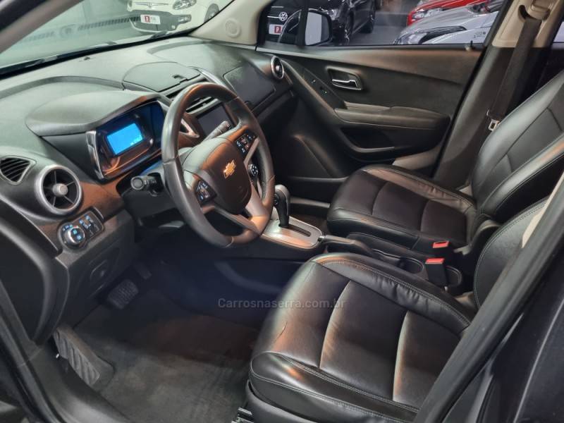 CHEVROLET - TRACKER - 2014/2014 - Preta - R$ 69.500,00