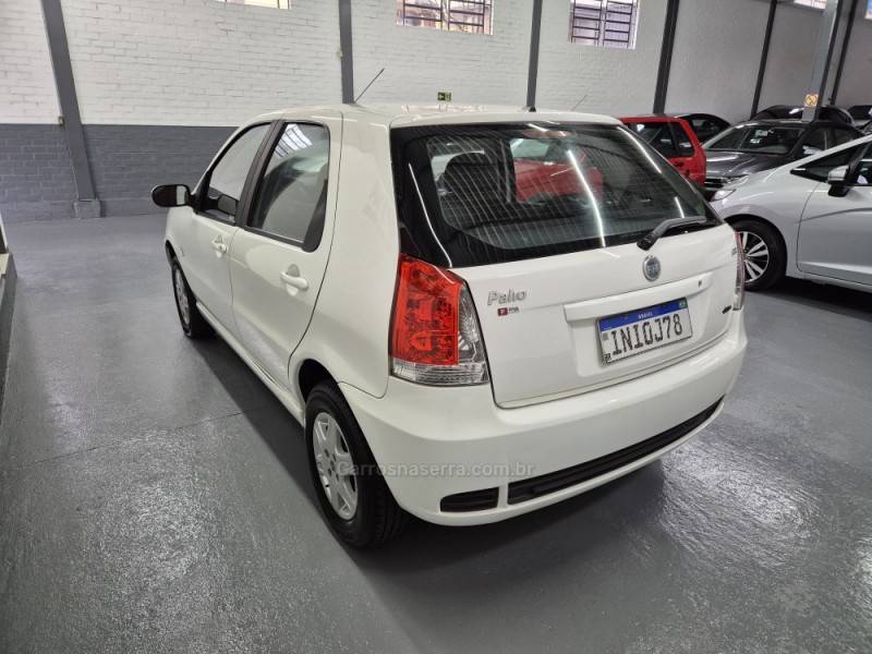 FIAT - PALIO - 2007/2007 - Branca - R$ 24.900,00