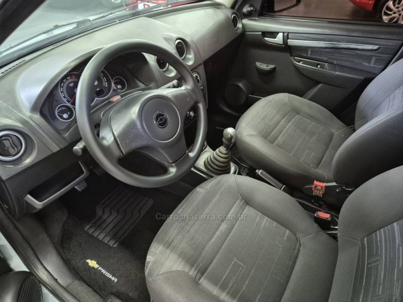 CHEVROLET - PRISMA - 2008/2008 - Prata - R$ 27.900,00