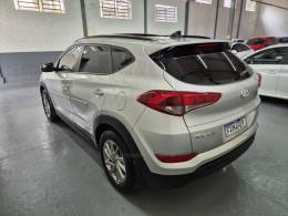 HYUNDAI - TUCSON - 2018/2019 - Prata - R$ 108.900,00