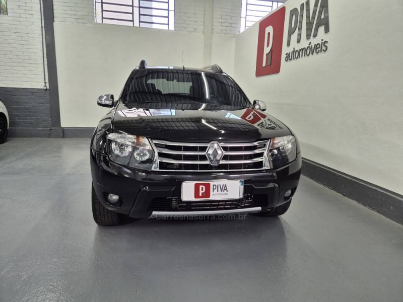 RENAULT - DUSTER - 2013/2013 - Preta - R$ 49.900,00