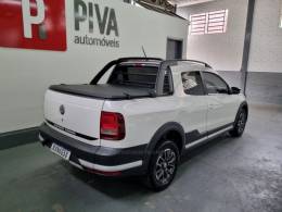 VOLKSWAGEN - SAVEIRO - 2021/2022 - Branca - R$ 92.900,00