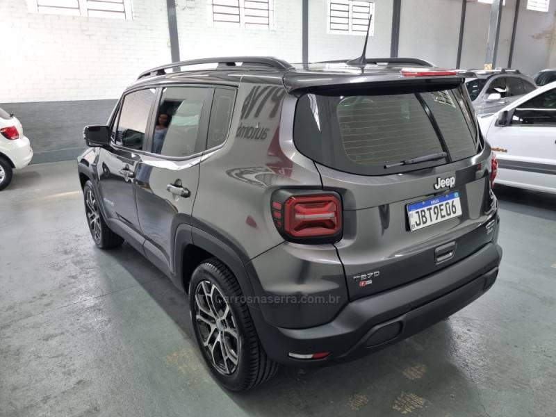 JEEP - RENEGADE - 2022/2023 - Cinza - R$ 117.900,00