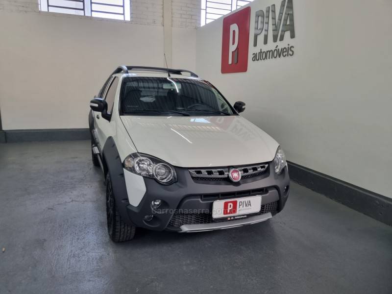 FIAT - STRADA - 2012/2013 - Branca - R$ 54.900,00