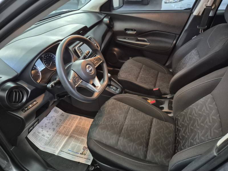 NISSAN - KICKS - 2023/2024 - Cinza - R$ 106.900,00