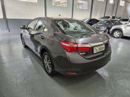 TOYOTA - COROLLA - 2016/2017 - Cinza - R$ 83.900,00