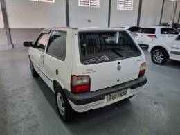 FIAT - UNO - 2011/2012 - Branca - R$ 21.900,00