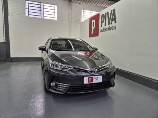 TOYOTA - COROLLA - 2018/2018 - Cinza - R$ 104.500,00