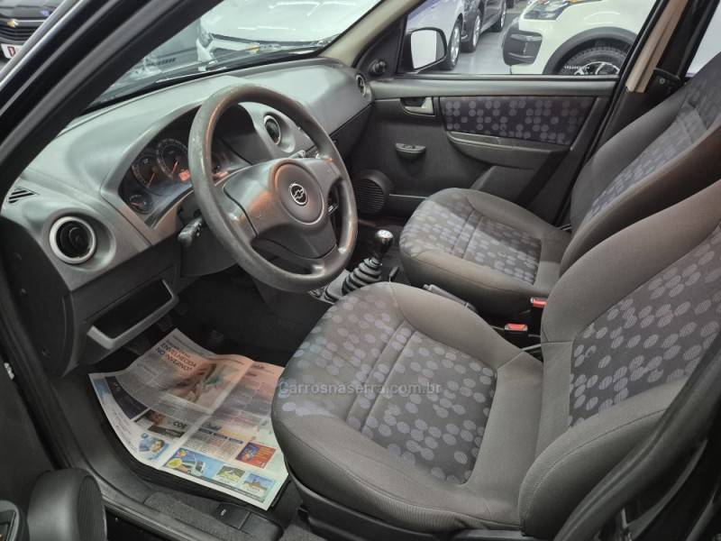 CHEVROLET - PRISMA - 2008/2009 - Preta - R$ 25.900,00