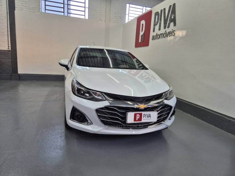 CHEVROLET - CRUZE - 2019/2020 - Branca - R$ 112.900,00