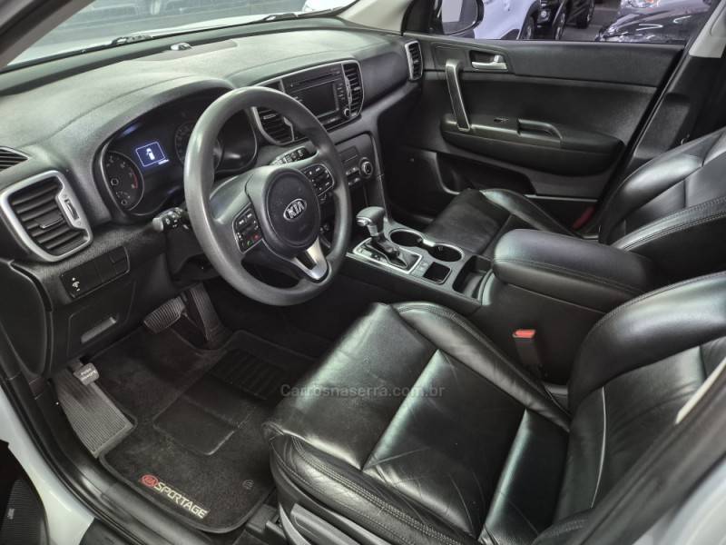 KIA MOTORS - SPORTAGE - 2016/2017 - Prata - R$ 93.900,00