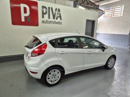 FORD - FIESTA - 2015/2015 - Branca - R$ 45.500,00