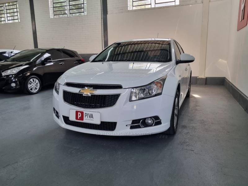 CHEVROLET - CRUZE - 2012/2013 - Branca - R$ 57.900,00